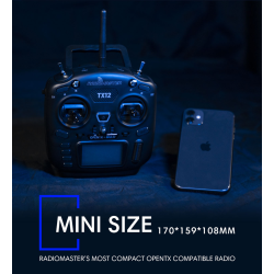 RadioMaster TX12 sender med OpenTX, 2,4GHz med 16 kanaler og multiprotokol. HUSK AT KBE BATTERIER.