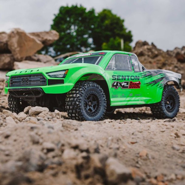 1/10 SENTON 4X2 BOOST MEGA 550 Brushed Short Course Truck RTR with Battery &amp; Charger, Green