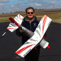E-flite Ultimate 3D 950mm BNF Basic.
